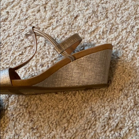 Style & Co, never worn, beautiful shoes! - Picture 4 of 5